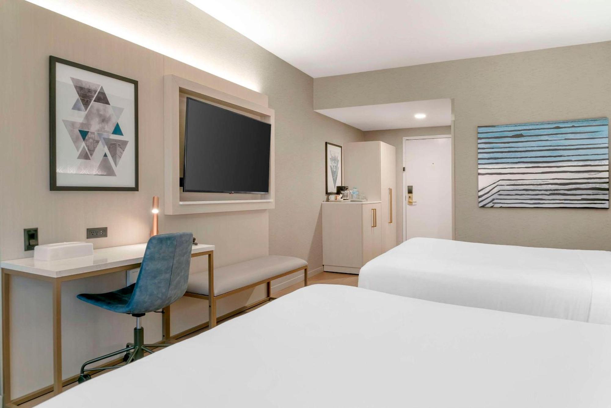 Radisson Plaza Hotel And Suites كالامازو المظهر الخارجي الصورة